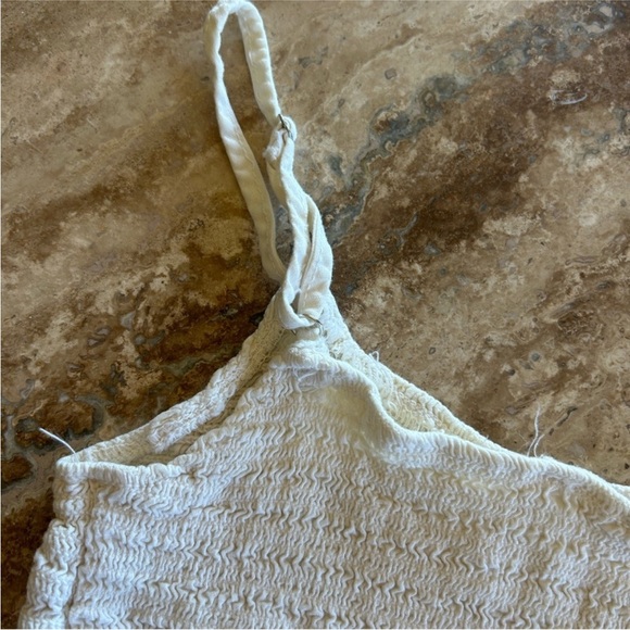 Brandy Melville John Gala Cream Stretchy Spaghetti Strap Tank Top - Picture 4 of 5